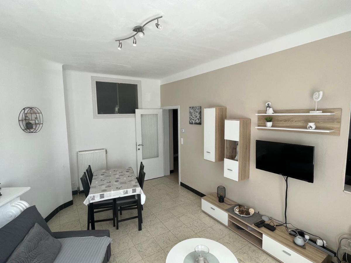 Appartement Le Royal. 德帕内 外观 照片